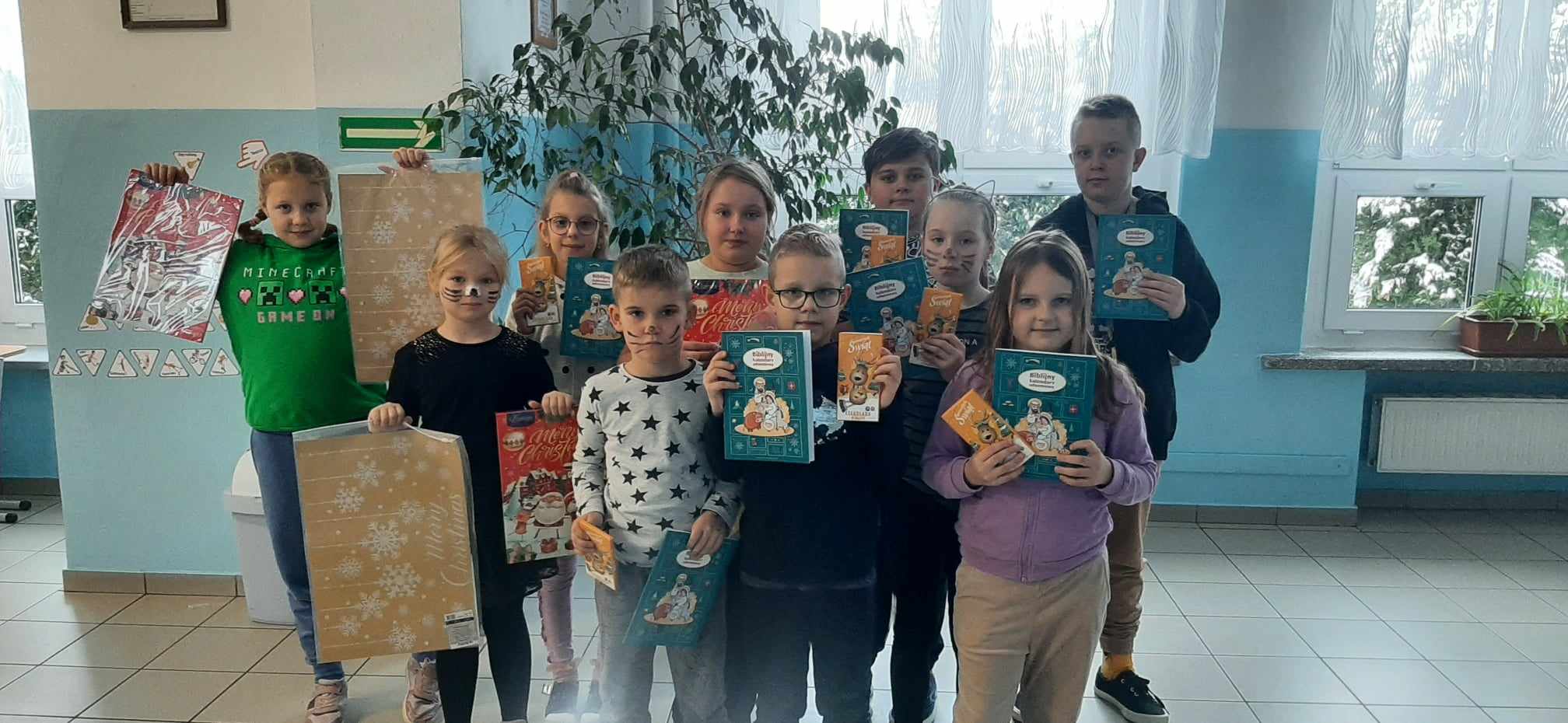 Uczestnicy konkursu "Mój różaniec"